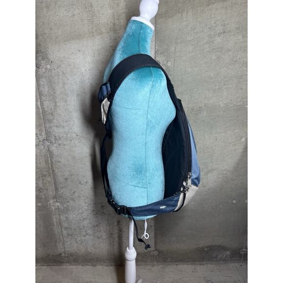 Vintage L.L. Bean Sling Backpack Blue Beige Crossbody Daypack Adjustable Strap main image 6